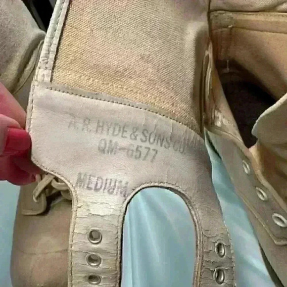 VINTAGE KOREAN WAR "Bunny Boots"  A R Hyde & Sons Boots - Picture 4 of 14